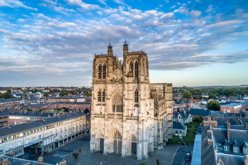 L'étonnante collégiale Saint-Vulfran 