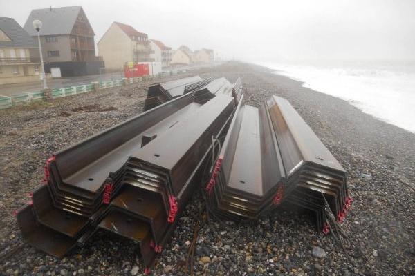 Les palplanches ont été déchargées